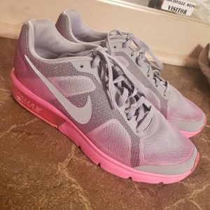 💥💥Youth 6.5 Nike Air Max Sequent💥💥